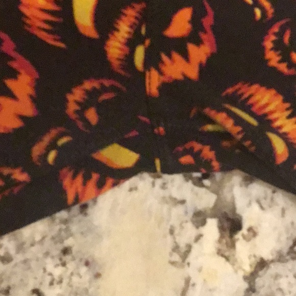 Halloween LulaRoe leggings - Picture 6 of 7